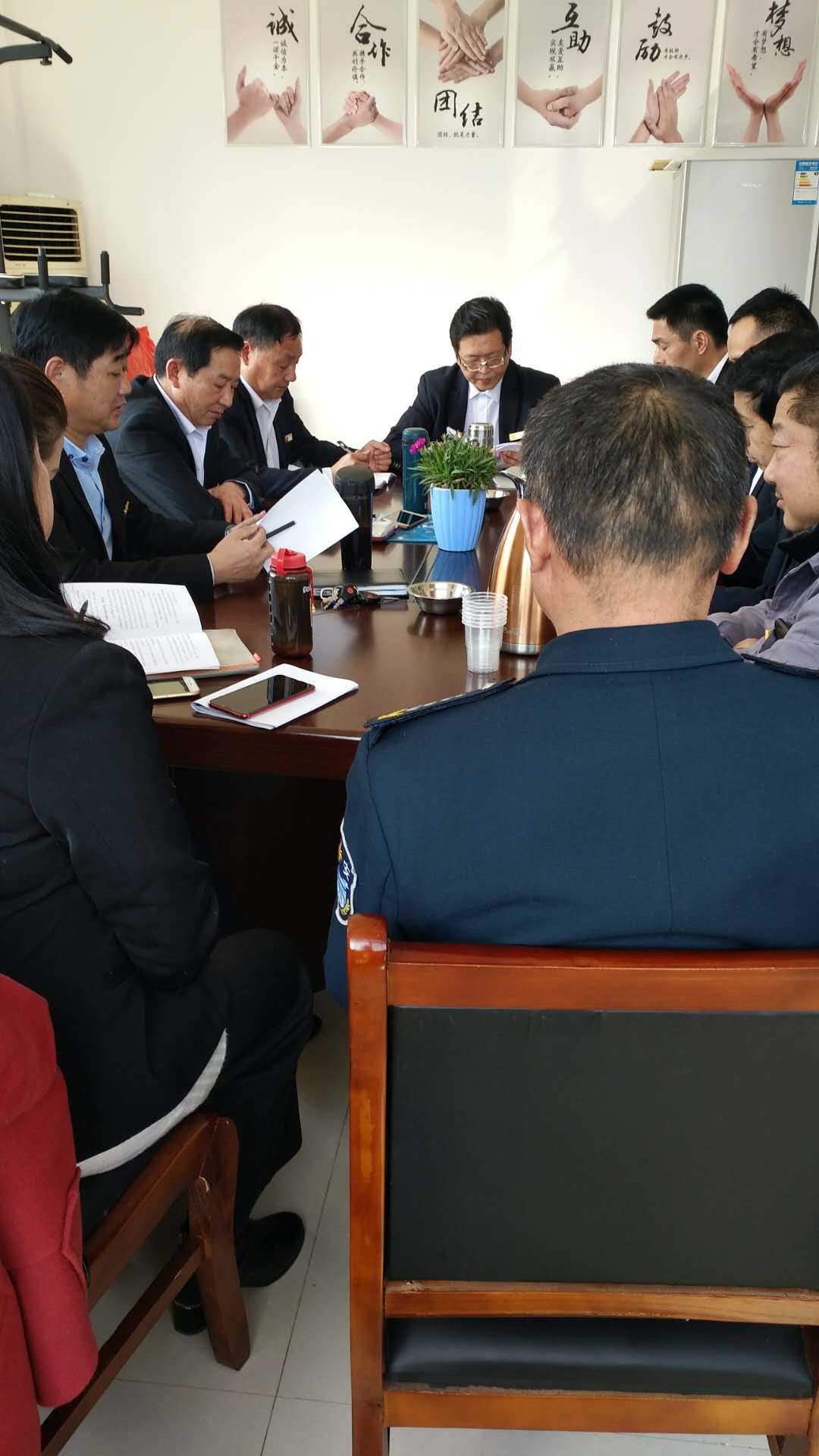 常德市康都物業(yè)服務有限公司,常德保安服務公司,保潔服務,綠化服務,搬運服務,墻外高空清洗服務