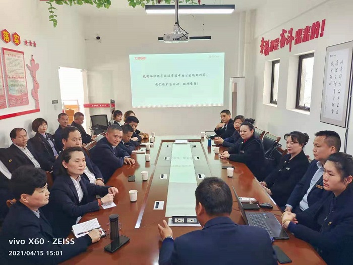 常德市康都物業(yè)服務(wù)有限公司,常德保安服務(wù)公司,保潔服務(wù),墻外高空清洗服務(wù)