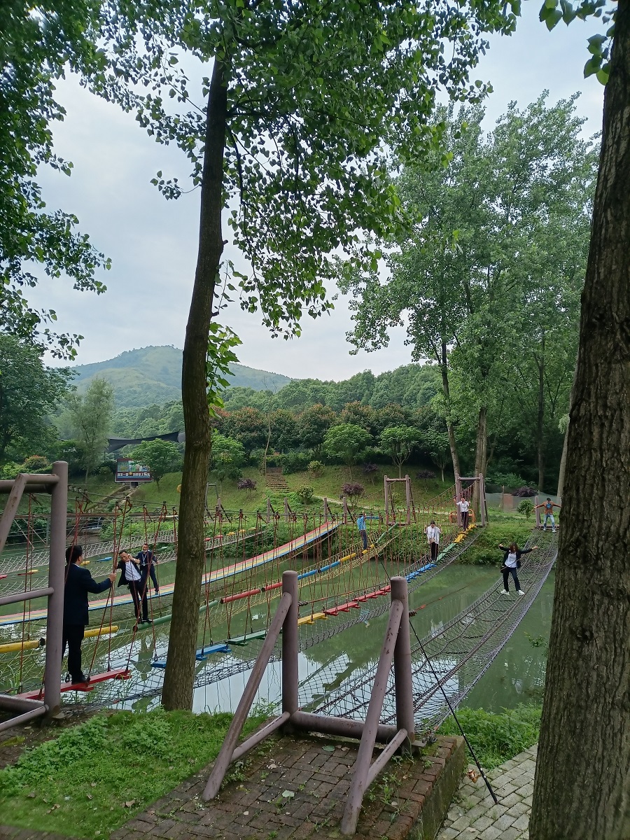 常德市康都物業(yè)服務(wù)有限公司,常德保安服務(wù)公司,保潔服務(wù),墻外高空清洗服務(wù)